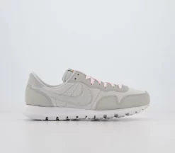 Nike Air Pegasus 83 Trainers