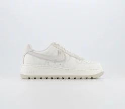 Nike Air Force 1 Luxe Trainers