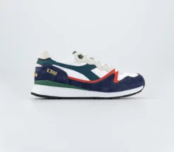 Diadora V7000 Trainers